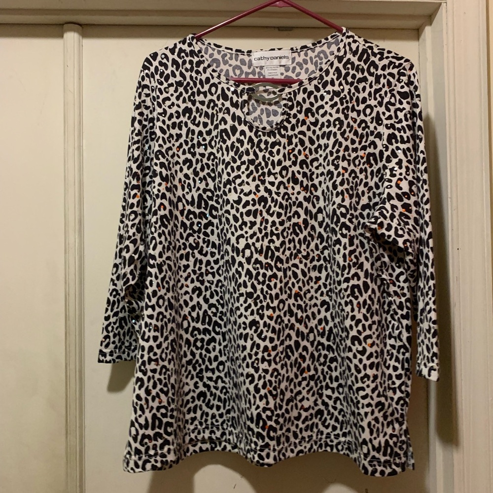 Cathy Daniels Black and White Boxy 3/4 Sleeve Blouse